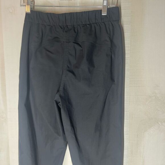 Lululemon Warpstreme high rise 7/8 jogger‎ black button front pockets, size 28 - Picture 11 of 15